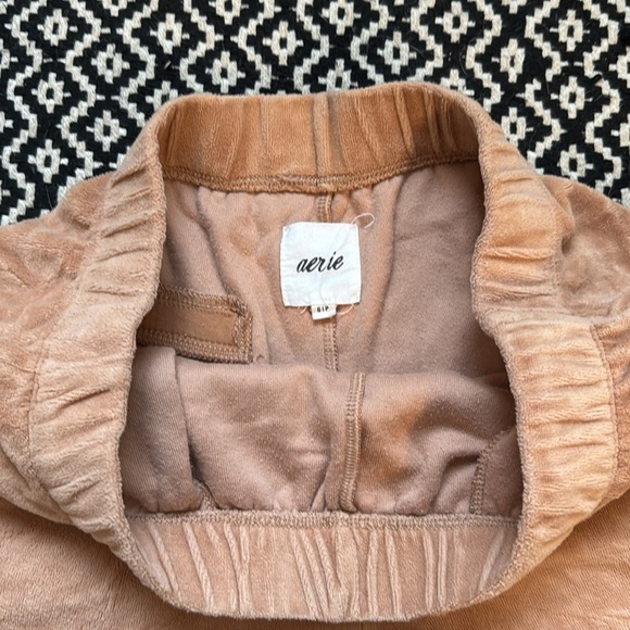 Aerie Soft Tan Shorts - Picture 2 of 3